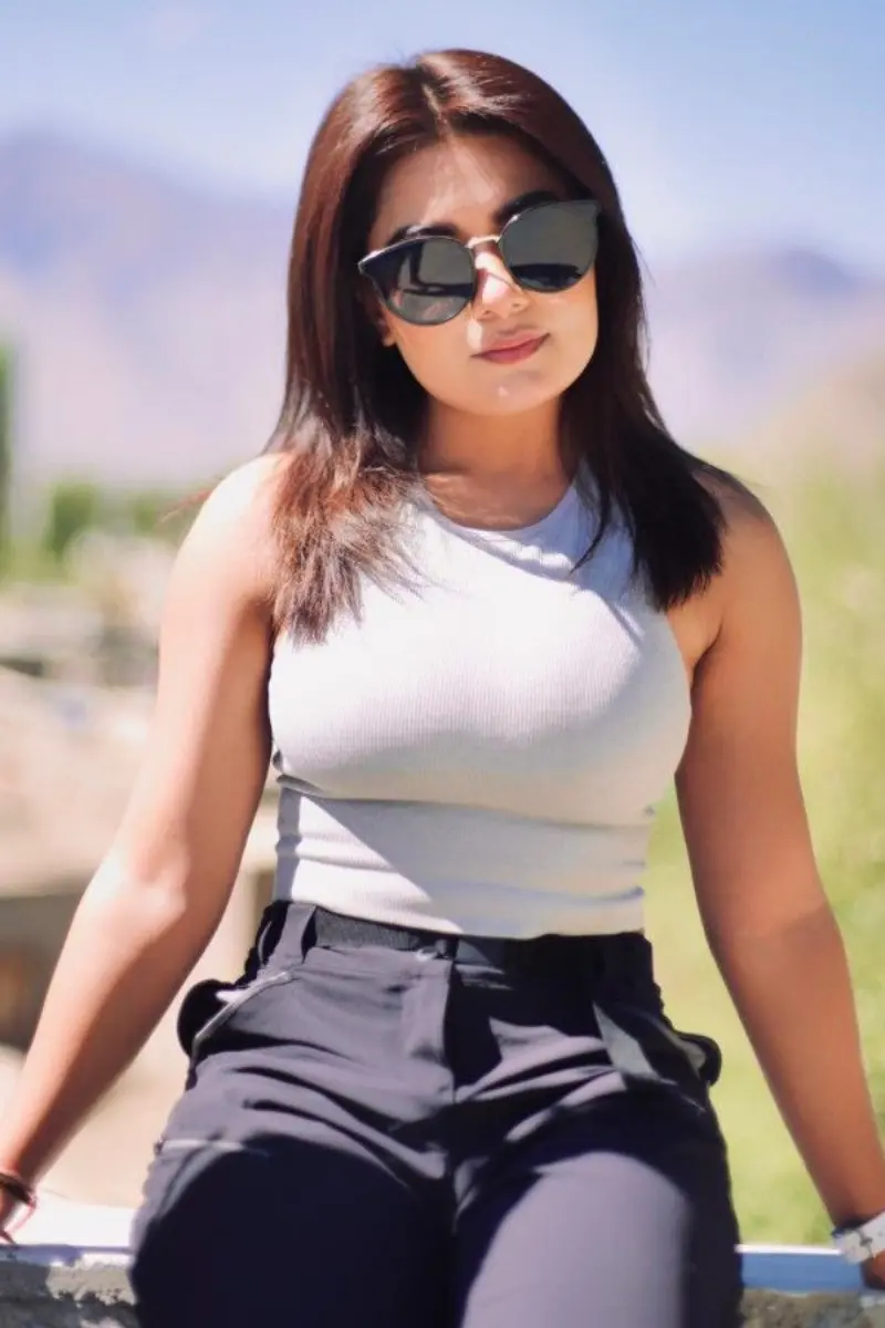 Busty Girl Escorts