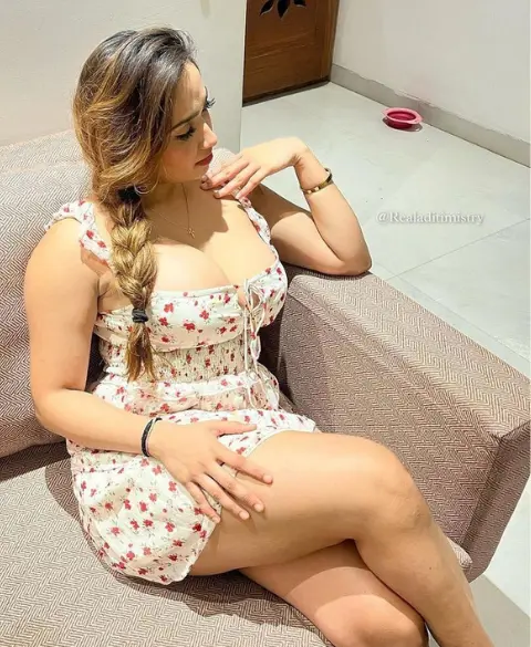 Female Escorts in Malad
